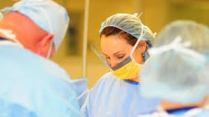 Operasi caesar merupakan proses persalinan yang dilakukan dengan cara menyayat dinding perut dan dinding rahim. 14 Pertanyaan Yang Perlu Ibu Ajukan Sebelum Operasi Caesar 1 Health Liputan6 Com