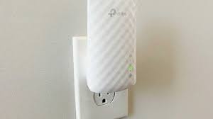 Ac750 wifi range extender dual band speeds up to 750mbps* ethernet port allows the extender to function as a wireless adapter to connect wired devices place the re220 between your wireless router and wireless devices, expanding wifi coverage. The Best Wi Fi Range Extenders In 2021 Cnet