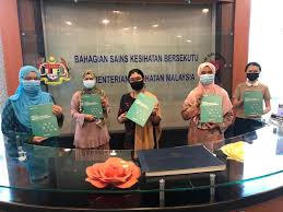 Bertanggungjawab bagi perkhidmatan profesion dalam kesihatan bersekutu hendaklah menjadi pendaftar. Tajuk Buku Bahagian Sains Kesihatan Bersekutu Facebook