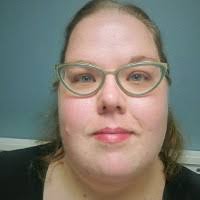 Amber Peppers's Instagram, Twitter & Facebook