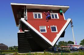 Mein freund war im sommer auf dem lande. Quermania Das Verruckte Haus Bispingen Ein Haus Steht Kopf Ungewohnliche Ausflugsziele Labyrinth Kartbahn Trampolinhalle Und Snow Dome