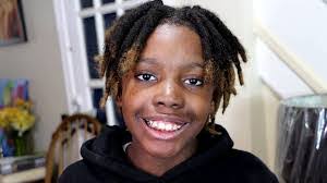 Joy Healy's Instagram, Twitter & Facebook