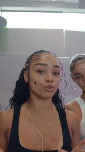 Get ready with @kitrabell @JOURNI @alexis for Girls Night 💅🏼‼️New Vid is  OUT NOW