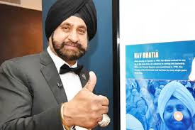 Nav bhatia, 69, became the first basketball fan to be inducted into the naismith memorial basketball hall of fame. A Sikh Man Becomes The First Fan Ever Inducted Into The Nba Hall Of Fame Upworthy