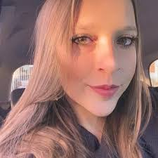 Amanda Eberhardt's Instagram, Twitter & Facebook