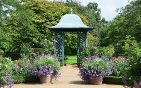 Er misst 375 hektar und zieht sich vom altstadtring. Pavillon Gartenpavillons Rosenpavillons Vom Hersteller Online Kaufen