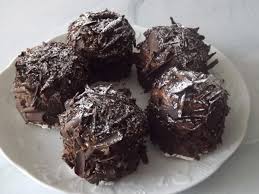 Merveilleux Au Chocolat Decidement Mes Desserts Ont Depuis Quelques Temps Des Noms Tres Evocateurs Qui Promettent Merveilleux Au Chocolat Patisserie Chocolat