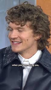 This entire interview is such a cool time stamp and LL Cool J has always  been a TODAY fav! In 2002, him and Jennifer Lopez performed at the Kips Bay  Boys &