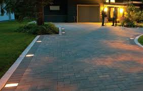 Top 40 Best Driveway Lighting Ideas Landscaping Designs Driveway Lighting Driveway Design Modern Driveway