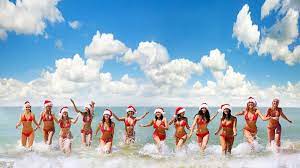 Beach Girls Wallpapers Hd Christmas Wallpaper Christmas Girl Christmas Wallpaper Free