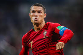 La trêve internationale n'y a rien changé : Psg To Make 265m Offer For Cristiano Ronaldo And Will Pay Him 40m A Season