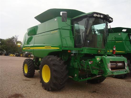 John Deere 9860 STS Combine