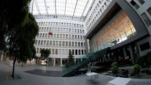 Die digitale plattform für globale berichte aus politik, wirtschaft und trt deutsch @trtdeutsch. Trt Deutsch Again Threatened By Racist Group Daily Sabah