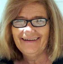 Sandra Lester's Instagram, Twitter & Facebook