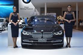 2019 bmw 7 series walkaround for india. Bmw 7 Series M760li Launched In India At Inr 2 27 Cr