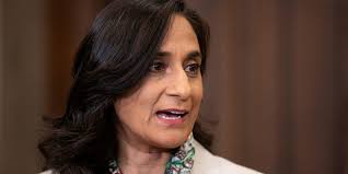 Rookie Liberal MP and ultra-marathoner St-Pierre runs 21-kilometre maple  leaf route for Canada Day