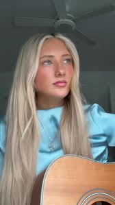 You don't want to miss Abby Pratt singing at 3:00 PM Saturday, October 11.  🎤🎶