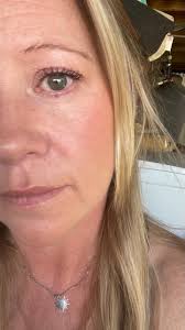 You know when you just have one of those kinda shitty days? Who said  selfies are just for pretending shit is great. And no, I don't want to  'smile' thanks. ✊🏻