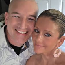 Why do single women own more homes than single men in the US?