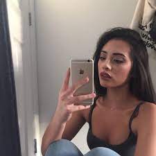 To snap a selfie without actually. Good Morning America On Twitter When Will I Take Good Mirror Selfies Like These Https T Co Wm9h78ufhk