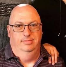 Who is a good auto service person in Niles for a Hyundai Santa Cruz?