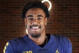 2021 four-star RB Donovan Edwards commits to Michigan