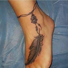 Ideen für tattoos tattoo ideen gedenk tattoo tattoo frauen kleine tattoos bilder vogeltattoos körperkunst tattoos tatoo. Die 15 Besten Ideen Zu Feder Knochel Tattoos Feder Knochel Tattoos Tattoos Tatowierungen