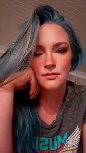 Heather Lundberg's Instagram, Twitter & Facebook