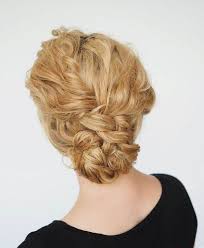 Decorate according to your choice but never go over the top. 45 Charming Bride S Wedding Hairstyles For Naturally Curly Hair Weddingomania