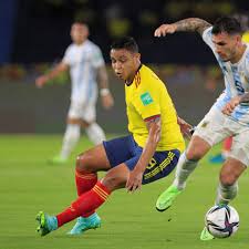 El partido de colombia vs argentina se disputará en el estadio metropolitano y tendrá además la presencia de unos 10.000 aficionados. Colombia Empato 2 2 Ante Argentina En Barranquilla Por Eliminatoriass Qatar 2022 Via Movistar Deportes Caracol Tv Tyc Sports En Directo Online Partido Colombia Vs Argentina Colombia Vs Argentina 2021 Colombia Vs Argentina Hora