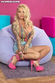 Bambi Blacks - 01-2 Porn Pic - EPORNER