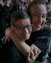 La alcahueta mayor de todos ♥️💓💖. Cuando llegué a la familia de  @diaadiat2 Titi, me dio la bienvenida y me hizo sentir muy querida. Los  detalles del cafecito, velar a Milena cuando