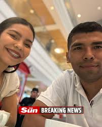 Tragic newlywed wife struck by lightning and killed as her husband prepared  to take a photo of her.