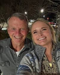 Erin Toscano's Instagram, Twitter & Facebook