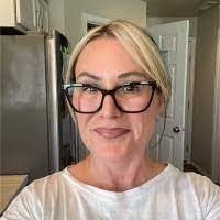 Shelley Doherty's Instagram, Twitter & Facebook