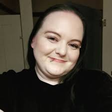 HappyBirthday Beautiful 🎂👸🏻🎉 you're almost taller than me and you're  only 8! Time is flying by too quickly