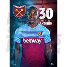 Der englische klub sucht einen nachfolger für den nach. West Ham United Fc Antonio A3 Poster 20 21