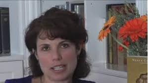 Amazon.com: The Lady Queen: The Notorious Reign of Joanna I, Queen of  Naples, Jerusalem, and Sicily: 9780802716705: Goldstone, Nancy: Books