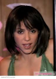 Plus, all that texture and layers really make this a wonderful. Pictures Shakira Hairstyles Shakira Short Bob Hairstyle In Rabiosa Video