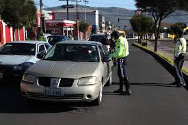 Inciso primero del artículo 164 de la. Asi Sera La Circulacion Vehicular En Quito Despues De La Declaracion De Estado De Excepcion Y Toque De Queda Ecuador Noticias El Universo