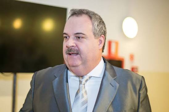 📰Canal D Leão na Fazenda! Gilberto Barros assinou um pré-contrato e será o  peão mais velho da história de #AFazenda, com estreia marcada para 14 de  setembro. Mary Mallandro também negocia avançado