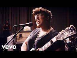 304,268 views, added to favorites 6,453 times. Future People Paroles Alabama Shakes Greatsong