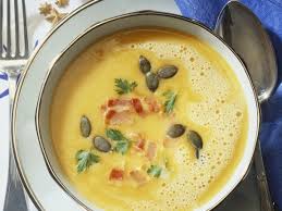 Cremige Steckrubensuppe Mit Speck Und Kurbiskernen Rezept Steckruben Rezepte Steckrubensuppe Rezepte