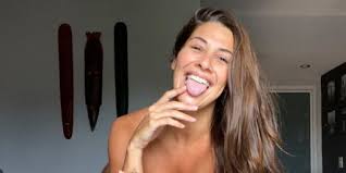 361 fecha de inscripción : Ivana Nadal Opted For A Very Low Cut Micro Bikini With Almost Nonexistent Edges And Overwhelmed Archyde