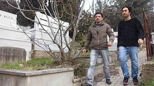Oyuncu onur bayraktar (31), motosikletiyle geçirdiği trafik kazasında yaşamını yitirdi. Taylan Onur Bayraktar Anma Klibi Hakan Oksuz Ozan Ozbektas Hd 2017 Youtube