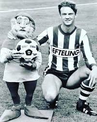 Louis van gaal en su etapa como jugador del sparta de rotterdam holandés, entre 1978 y 1986. Pin On Football Co