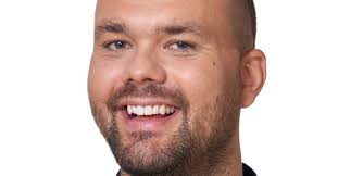 Og at han var usikker på om han ville klare å gjennomføre. Lars Berrum Standupkomiker Latter No