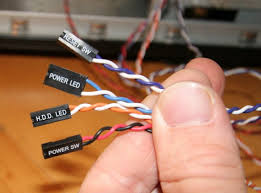 El Profesor Y Su Explicacion Sobre Los Cables Positivos Y Negativos De Reset Y Power Y Sus Luces Led Positivo Y Negativo Led Luz Led