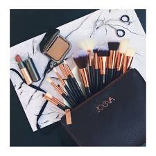Makeup Tutorials The Best Professional Makeup Brushes For Your Makeup Kit Best Professional Makeup Brushes Professional Makeup Brushes Makeup Brush Set