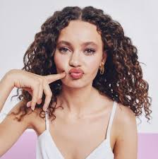 The Cult of Fall Fashion: Why Are We All Obsessed with the Season